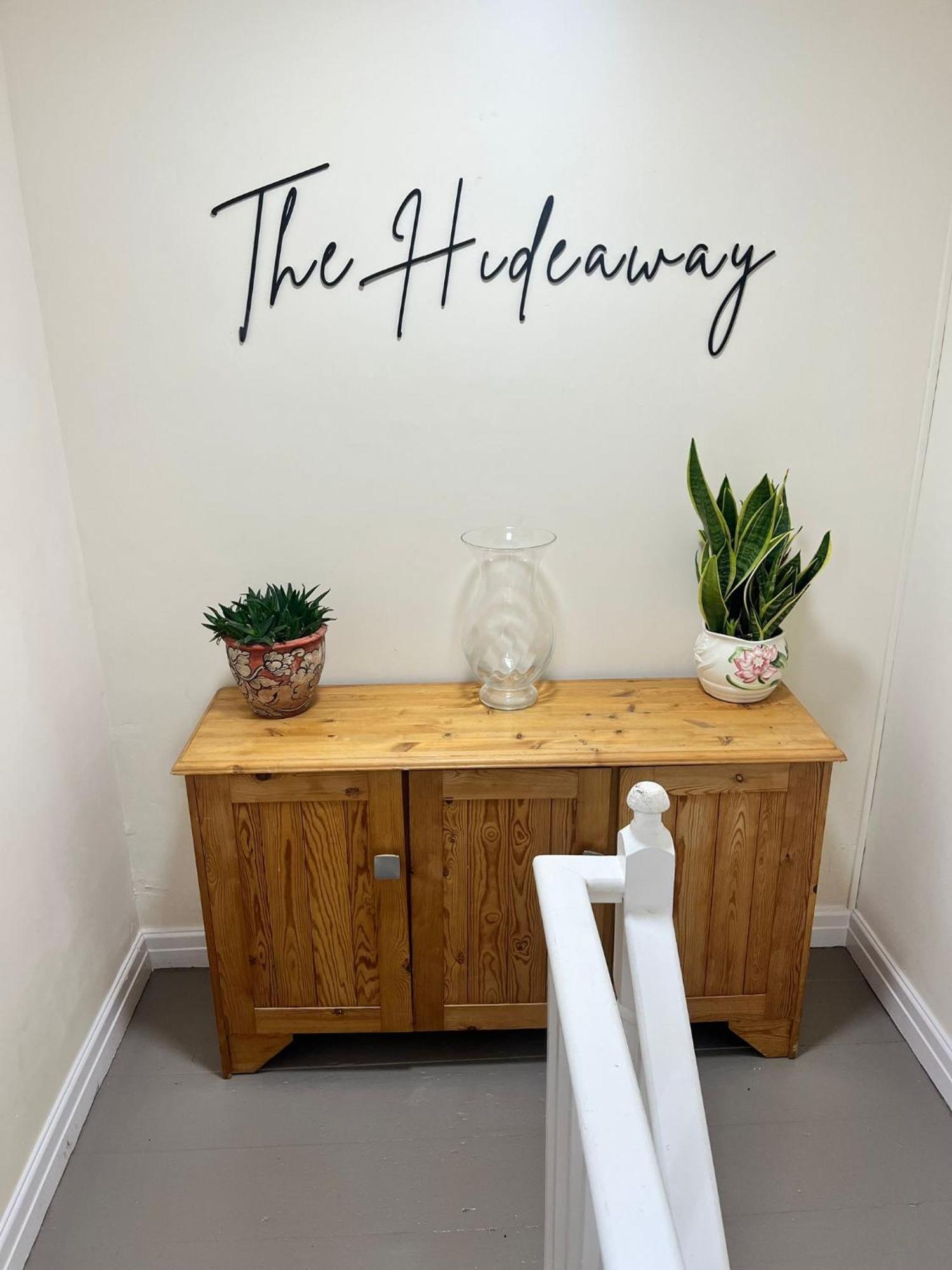 The Hideaway 1 Апартаменты Холиуэлл
